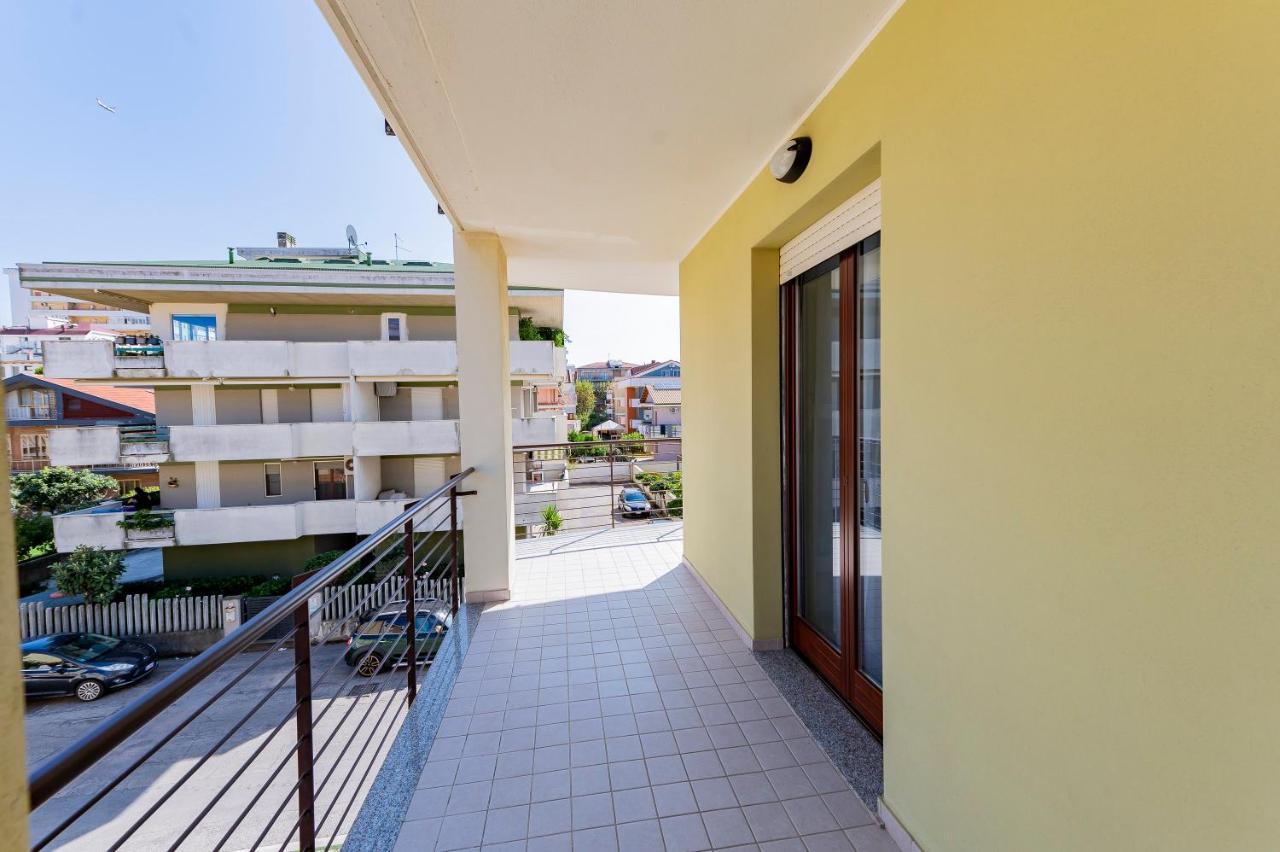 Your Dream Stay In Montesilvano Awaits! Exterior foto